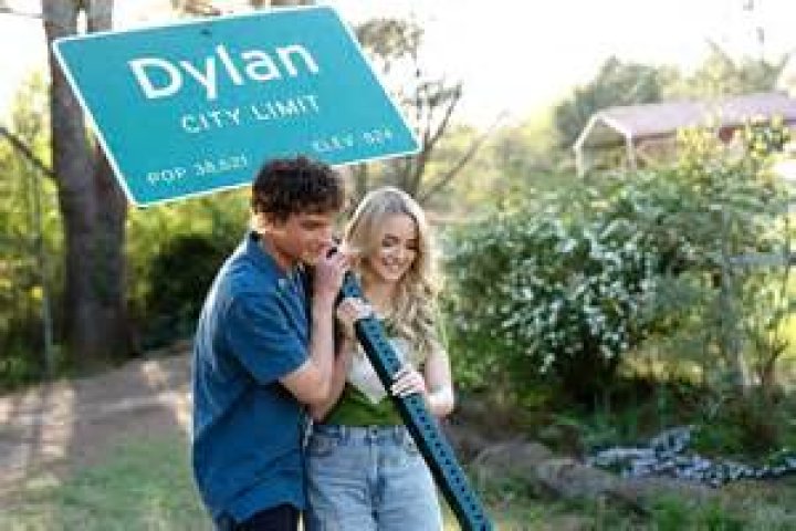 Was Sadie Mckenna Caught Cheating With Bryce Hall? Are The Tiktok Couple Breaking Up?