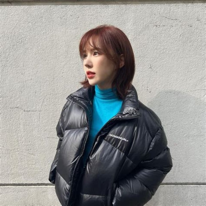 Red Velvet Wendy’s Beauty Secrets: From Her Flawless Glass Skin to Bright Coral Makeup