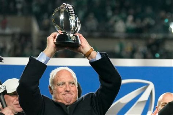 What does Jeffrey Lurie own?