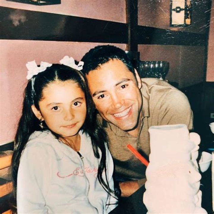 Who are Atiana De La Hoyas Parents? Atiana De La Hoya Biography, Parents Name, Nationality and More
