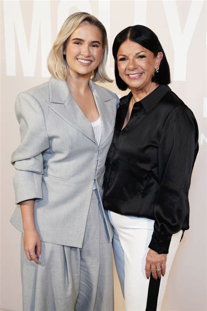 Who Are Debbie Gordon And Stephen Hague? Molly Mae Parents And Net Worth