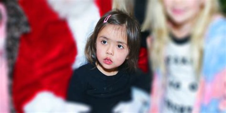 Who are Dylan Mulvaneys Parents? Dylan Mulvaney Biography, Parents Name, Nationality and More