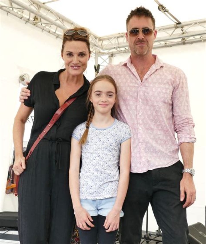 Who Are Sarah Parish Children? Meet Ella-Jayne Murray And Nell Murray