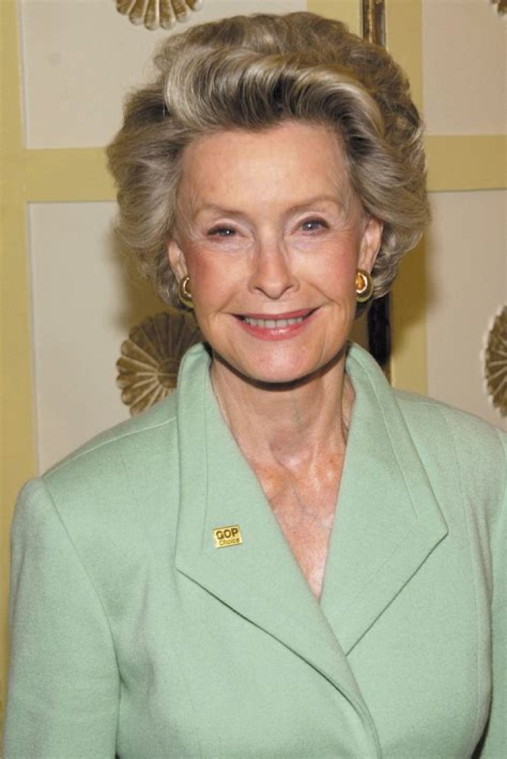 Who is Dina Merrill? See Net-worth, Quote, Awards, Fact, Wiki