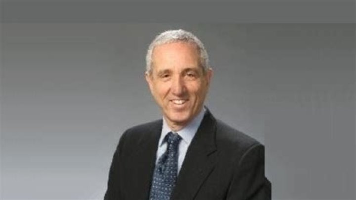 Who Is Dr. Jay Rosan in The Dropout? Where is Walgreens’ Dr. Jay Rosan Now?