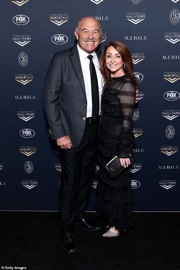 
Who Is Lynda Adams? Wally Lewis Partner – Meet His Ex-Wife Jacqueline Lewis 