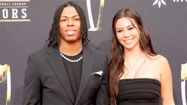 
Who Is Madisyn, Jahmyr Gibbs Girlfriend? Dating History And Relationship 2023 