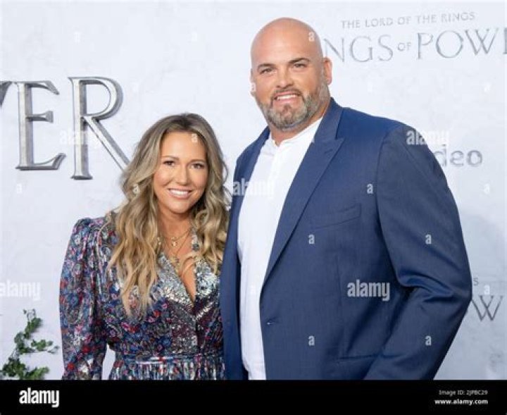 Who Is Melissa Whitworth? Andrew Whitworth Wife -Everything On His Family And More