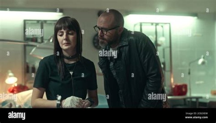 Who Is Regina Pavón From Dark Desire? Everything To Know About The Cast